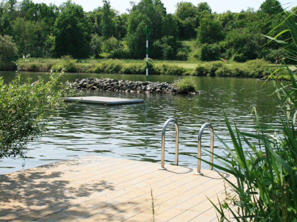 Vom hauseigenen Sandstrand in den Main zum Baden